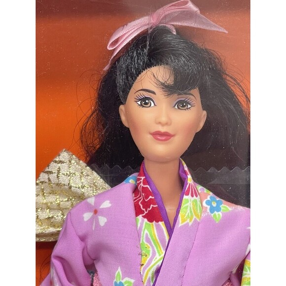 Barbie Japanese Collector Edition Dolls of the World Collection 1995 Mattel - Picture 2 of 16
